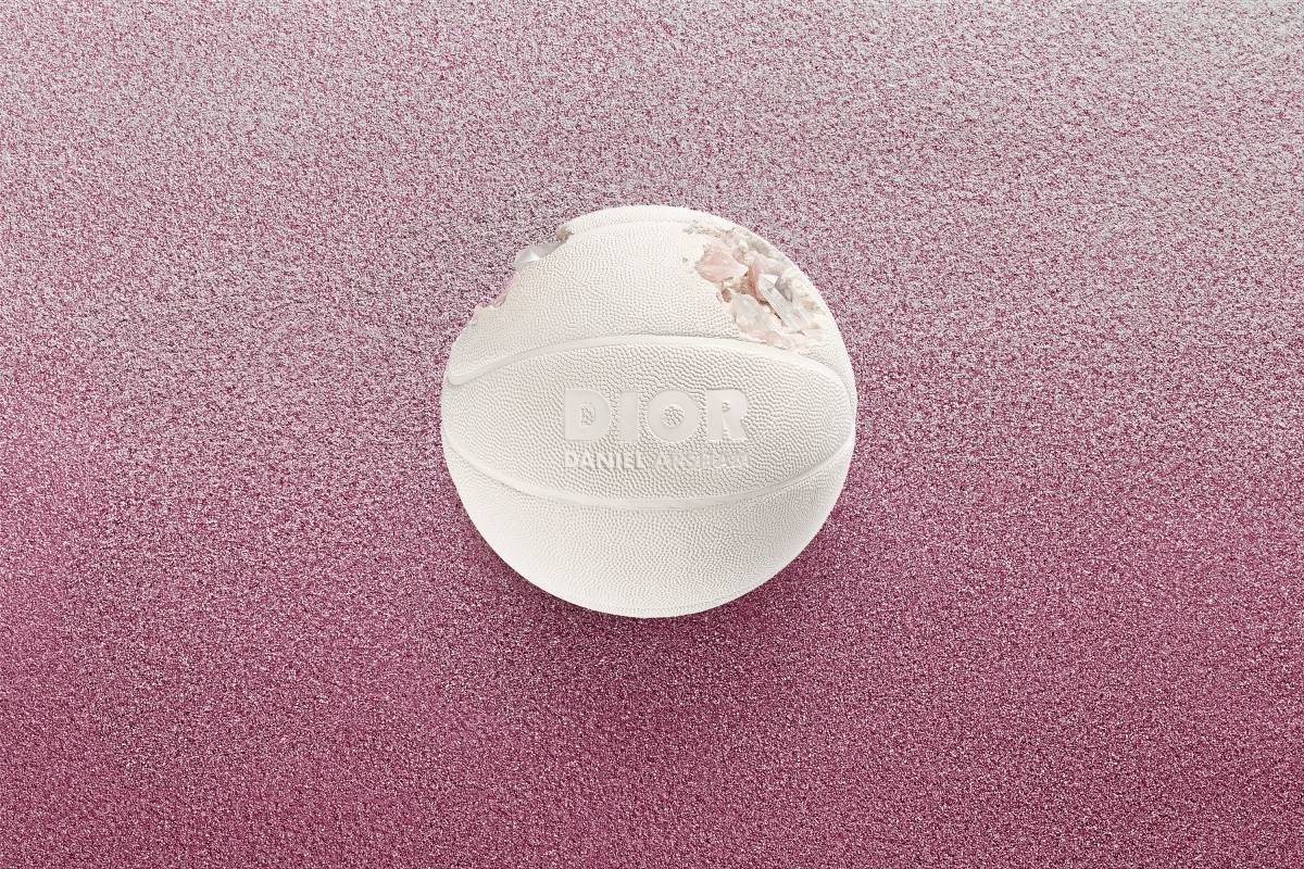 藝術裝置帶回家！Dior 再乘Daniel Arsham 仿古雕塑限量版Future Relics系列